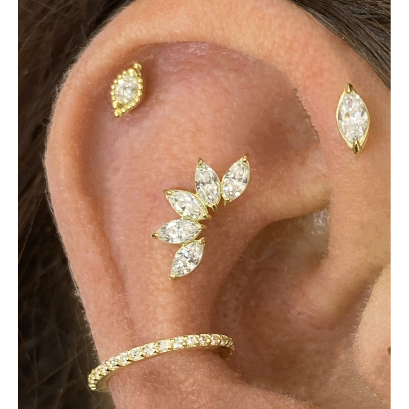 achat Piercing oreille doré petite fleur à pierre claire (hélix, flat,  lobe)