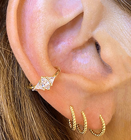Les 5 produits indispensables pour préparer votre piercing d'oreille a
